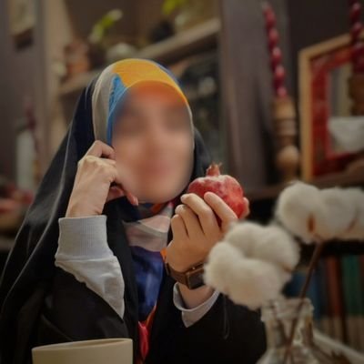تـا خــدا بنـده نـواز اســت، بـﮧ خـلـقـش چِــ نیـاز اسـتــــ✨️ 🌺دهه هفتادی✌🏻 خانوم مهندس👩🏻💻 لینک توییت ها👇🏻