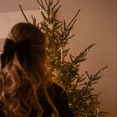 CM. 🎄🌟🎀 Profile