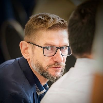 Publikuję w:
| Nowa Technika Wojskowa @NTWojskowa
| Portal Militarny @P_Militarny
I Inne.
Wyjaśniam:
wpisy z 😉🤣 - żartobliwe;
wpisy bez 🤣😉 - na serio