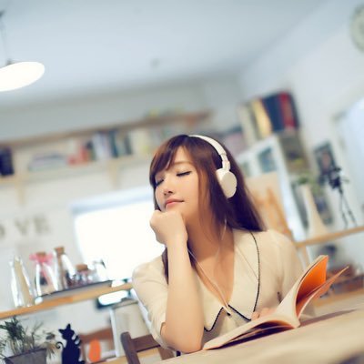 Mollie380127's profile picture. 