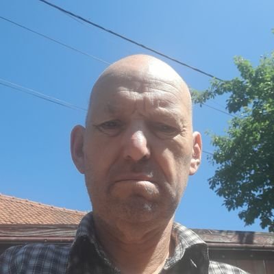 61 eves,valalkozo szelemisegu,elfogadhato IQ,Nemzetkozi konfliktusbkezele, Diplomaciai háter szolgaltatasok, energetikai piac es perspektivák elorejelzese, stb!
