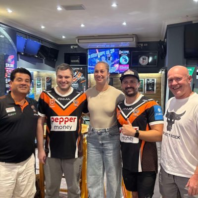 10th year @WestsTigers NRL member in 2025 and inaugural NRLW member in 2023, inaugural @sydneyswans AFLW member & @WestsTigersLife cohost.