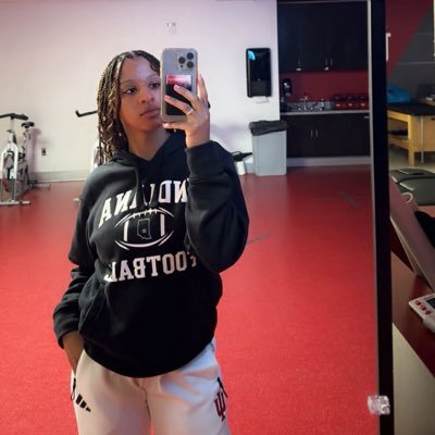 KristinaBaby18's profile picture. UCF Alum ⚔️ ΔΕΜ