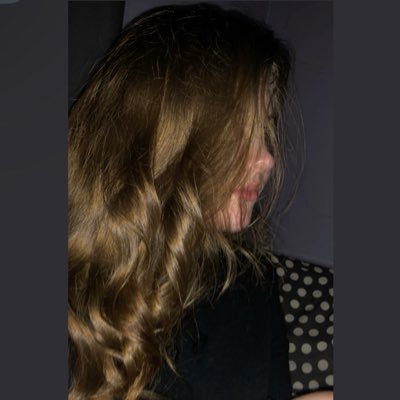 elllisen_'s profile picture. well, that went down like a lead balloon || alt @ellivil_