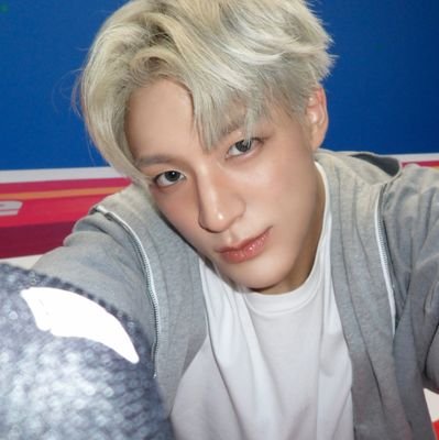 aagasaurus's profile picture. cyber. he/him.