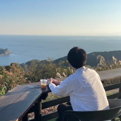 押し売りしないワンルーム営業マン。「為替で見る不動産」🙋♂️フォローするとワンルームマンションとFXで勝てるようになります🙌 ワンルーム不動産と為替のリアルをゆるっと発信中。自分でもワンルーム運用してます🏠(不動産購入3回売却1回)/某大手不動産会社11年勤務/テニスと腕時計も好き⌚/note更新してます📘