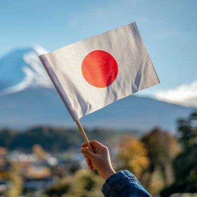 あなたは自分が信じているよりも勇敢で、見かけよりも強く、そして自分が思っているよりも賢い。太陽の光に顔を向けていれば、影は見えない。
