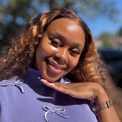 a pretty girl , a praying girl , a blessed girl. ❤️