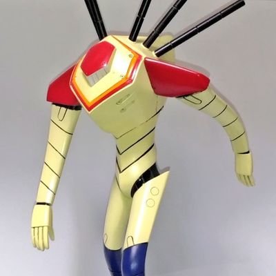 エヴァンゲリオン(ヱヴァンゲリヲン)をこよなく愛する一般人。ガンプラ、TFなど、他にもロボット系のジャンル好きです(*´ω`*)。気軽に絡んでください。