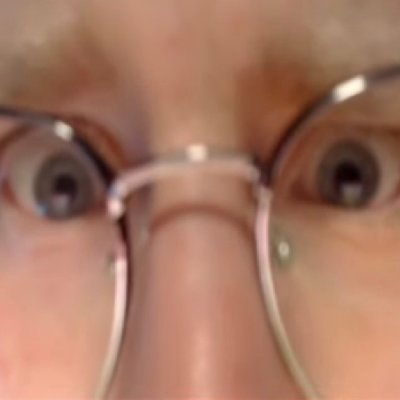 Just a very bald man who rages at video games...and sometimes platinums them
// #TwitchAffiliate
// YouTube Content Creator