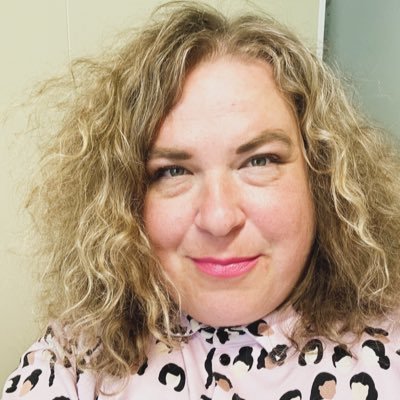 Loving life. Open water and cold swimming, long walks, getting back in shape. AI&Data Compliance. Podcaster @legaldesignpodcast.