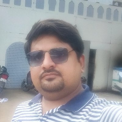 rsravishri30's profile picture. 