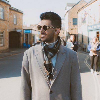 AbahussainPhoto's profile picture. هائم بين جمال الذكريات و عبق الكلمات، ربما تجد هنا ما تبحث عنه✨                                                    إنّي قَد رُزِقتُ حُبّهَا "بَيّلَسَان"❤️