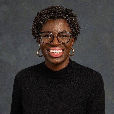 // Community Educator • Public Speaker • Maven Connector // Working on my laugh lines // 🇺🇬🍦🚲 🎶 💃🏽 // she/her // #GivingBackWhileBlack //