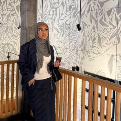 saaljrees_'s profile picture. 