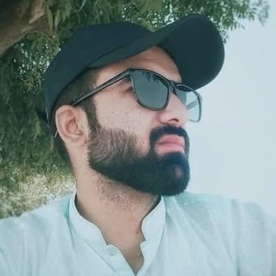 MubsharWattoo1's profile picture. چلتے ہیں دبے پاؤں کوئی جاگ نہ جائے
غلامی کے اسیروں کی یہی خاص ادا ہے۔
#BehindYouSkipper