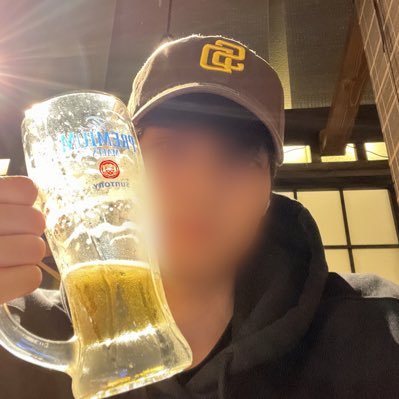 ENFP/20代/181㌢/70㌔/黒髪ウルフ/🧊3.7万人の元女風3人組。おなサポやお試し女風体験を無料で行なってます👌月10名程お会いしていますが、お試し女風が好評のため定員に達した場合、翌月のご案内になります🥺💦動画垢@ura_trio_sub