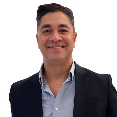Strategic Consultant in Natural Resource. ⚒️🔁📊 I turn geological data into understandable and attractive assets for investors.