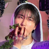 alexia 𔓘 daretocrave 🍇 (@ddeovity) 's Twitter Profile