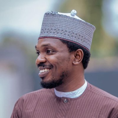 #ClimateAction and Public Policy Advocate @FMEnvng during the day. A failing novelist at night. #WorkAndWorship #GreenNigeria 🌳♻️