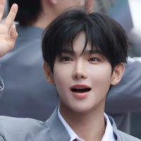 ♡, Yichen's (@toxiun) 's Twitter Profile