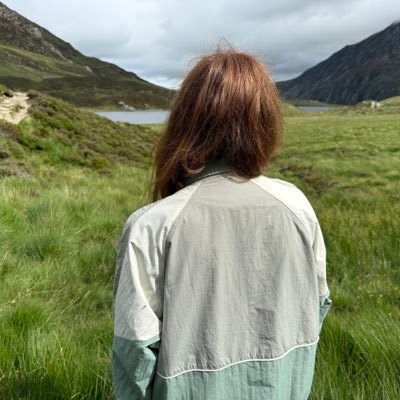 Julia_grup's profile picture. Synthing in the cave