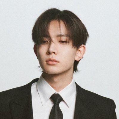 If you see me smiling at my phone, it's probably just because of #HEESEUNG
🏡 :@ENHYPEN_members