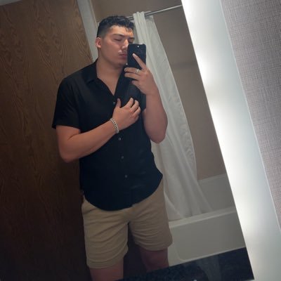 DSanchez_21's profile picture. Blessed ✝️