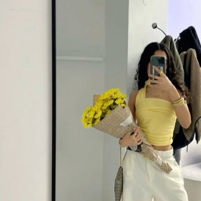 🪄 𝟽𝟽𝟽 aurasi yuksek -disil enerjisi yuksek -pariltisi yuksek ve tam bir ask kadin🎀 (Focus on yourself🥂)