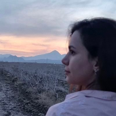 دنبال کننده اخبار سیاسی تاریخی جامعه شناسی
_متخصص رفتارشناسی گربه سانان،
مخالف موتور و موتور سواری