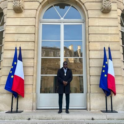 Axɔ́vǐ | Communicant | Communication publique et politique | Stratégie d’influence