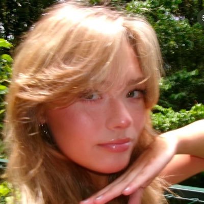 jiletfulya's profile picture. bende bir birdir iki ikidir bir iki değildir iki bir değildir