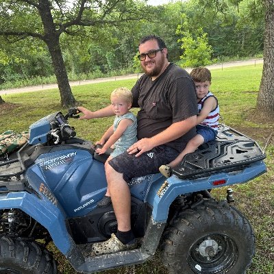 JadePor57132370's profile picture. 