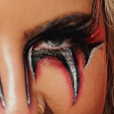 TornadoOfRed's profile picture. Destroyer.