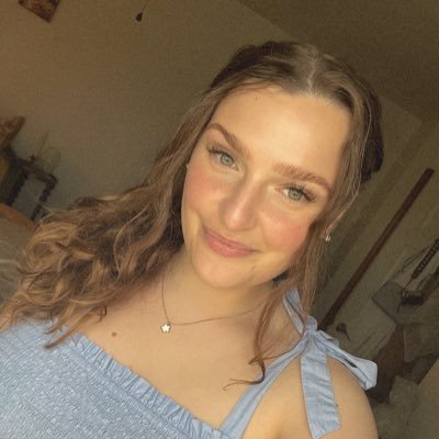 LaurenMichelle on YouTube | 26 | Graphic Designer and Multimedia Editor
Support me on ko-fi: https://t.co/X59hEvVYL0