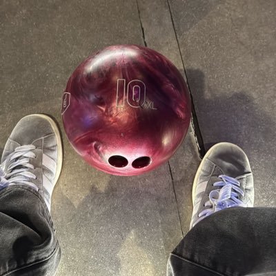 i_EZ0's profile picture. 