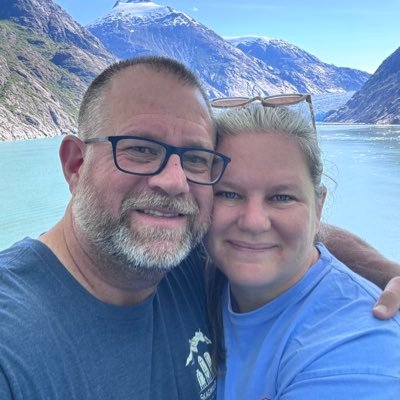 Follower of Jesus | Husband to Jessica | Dad to Logan, William, Sara, Andrew and Jack | Pastor @towerschurch | Drinker of fine coffee | #SMTTT #Vancouver