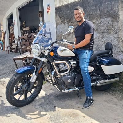 CRobert04137885's profile picture. 