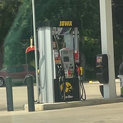 Xtreme4804471's profile picture. hello y’all!! My name is Xtreme and I’m apart of the Weather group thingy. apart of @metro_des24415