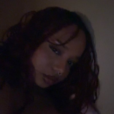 chromantichaze's profile picture. 23 & a fairy w an axe 🧚🏽‍♀️🫧