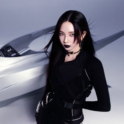 aesrina0's profile image