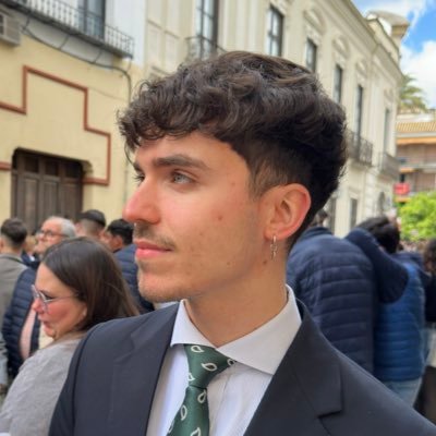 Unas aelitas de pollo? https://t.co/s2IziBOKdv @charleslocked