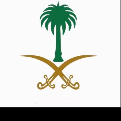 ابقي وحيد وتجاهل اتفه اشخاص بحياتك الذي مالهم اي اهتمام🖤(؛