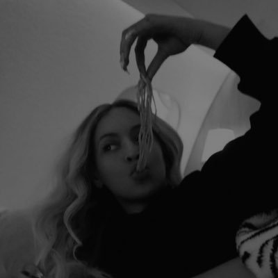 by_aloo's profile picture. 