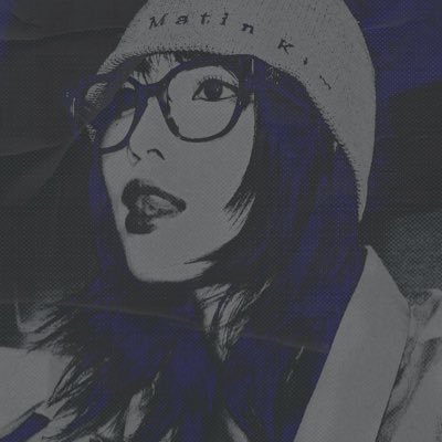 isparbe's profile picture. you let a blonde man speak to you like that?