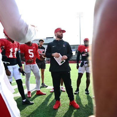Wide Receivers Coach @ Youngstown State University 4x National Champions | #GritU | #GoGuins @YSUFootball 🐧🏈