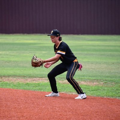 Yukon Miners 17u | 5’9 160 | UTILITY | Yough Senior High School '27 | Email: shakoskebaseball@gmail.com | Phone #: 724-244-0556