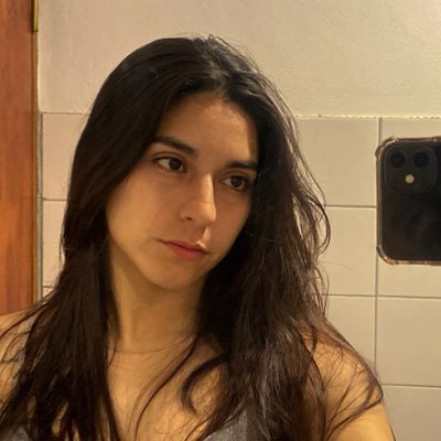 AlmendraLopez14's profile picture. 