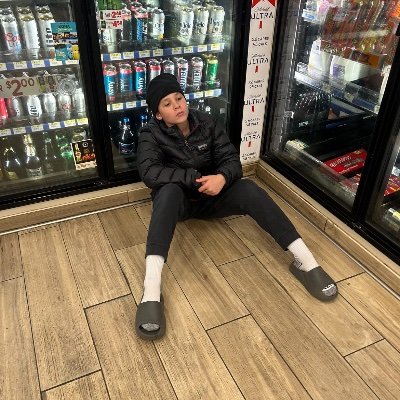 ZiiN0GOATT's profile picture. Nae console player 
Tiktok-https://t.co/tV6qf8VZKQ