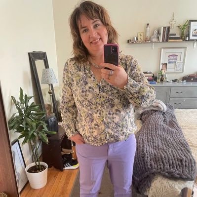 jennifer_lotte3's profile picture. Calm And Honest